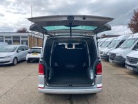 USED 2020 70 VOLKSWAGEN TRANSPORTER 2.0 TDI T32 LWB HIGHLINE 150BHP KOMBI DOUBLE CAB DSG AUTO FWD. AC. SENSORS. FINANCE. PX. 1 OWNER. KOMBI VAN. 5 SEATER. AC. FINANCE. PX.