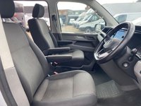 USED 2020 70 VOLKSWAGEN TRANSPORTER 2.0 TDI T32 LWB HIGHLINE 150BHP KOMBI DOUBLE CAB DSG AUTO FWD. AC. SENSORS. FINANCE. PX. 1 OWNER. KOMBI VAN. 5 SEATER. AC. FINANCE. PX.