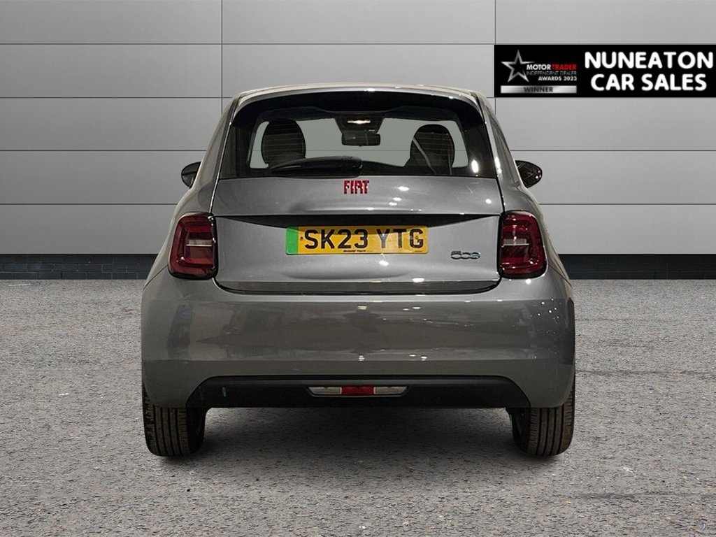 USED 2023 K FIAT 500E 42kWh RED Hatchback 3dr Electric Auto (118 ps) BLUETOOTH