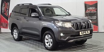 View our TOYOTA LAND CRUISER