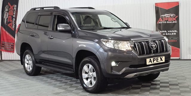 View our Toyota Land Cruiser 2.5 TD II SUV 3dr Diesel Manual (85 bhp)