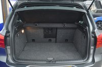 USED 2015 15 VOLKSWAGEN TIGUAN 2.0 TDI BlueMotion Tech R-Line SUV 5dr Diesel Manual 4WD Euro 5 (s/s) (Nav) (140 ps) Front And Rear Parking Sensors, Satellite Navigation, DAB Radio