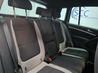 USED 2015 15 VOLKSWAGEN TIGUAN 2.0 TDI BlueMotion Tech R-Line SUV 5dr Diesel Manual 4WD Euro 5 (s/s) (Nav) (140 ps) Front And Rear Parking Sensors, Satellite Navigation, DAB Radio