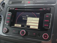 USED 2015 15 VOLKSWAGEN TIGUAN 2.0 TDI BlueMotion Tech R-Line SUV 5dr Diesel Manual 4WD Euro 5 (s/s) (Nav) (140 ps) Front And Rear Parking Sensors, Satellite Navigation, DAB Radio