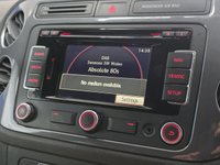 USED 2015 15 VOLKSWAGEN TIGUAN 2.0 TDI BlueMotion Tech R-Line SUV 5dr Diesel Manual 4WD Euro 5 (s/s) (Nav) (140 ps) Front And Rear Parking Sensors, Satellite Navigation, DAB Radio
