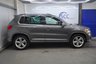 USED 2015 15 VOLKSWAGEN TIGUAN 2.0 TDI BlueMotion Tech R-Line SUV 5dr Diesel Manual 4WD Euro 5 (s/s) (Nav) (140 ps) Front And Rear Parking Sensors, Satellite Navigation, DAB Radio