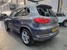 USED 2015 15 VOLKSWAGEN TIGUAN 2.0 TDI BlueMotion Tech R-Line SUV 5dr Diesel Manual 4WD Euro 5 (s/s) (Nav) (140 ps) Front And Rear Parking Sensors, Satellite Navigation, DAB Radio