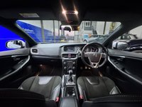 USED 2017 VOLVO V40 2.0 D2 R-Design Hatchback 5dr Diesel Manual Euro 6 (s/s) (120 ps) Cruise Control - &pound;20 Road Tax - Rear Parking Sensors