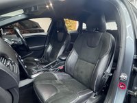 USED 2017 VOLVO V40 2.0 D2 R-Design Hatchback 5dr Diesel Manual Euro 6 (s/s) (120 ps) Cruise Control - &pound;20 Road Tax - Rear Parking Sensors
