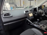 USED 2018 18 RENAULT KADJAR 1.2 TCe Dynamique S Nav SUV 5dr Petrol Manual Euro 6 (s/s) (130 ps) Front And Rear Parking Sensors - Satellite Navigation - R-Link Connectivity
