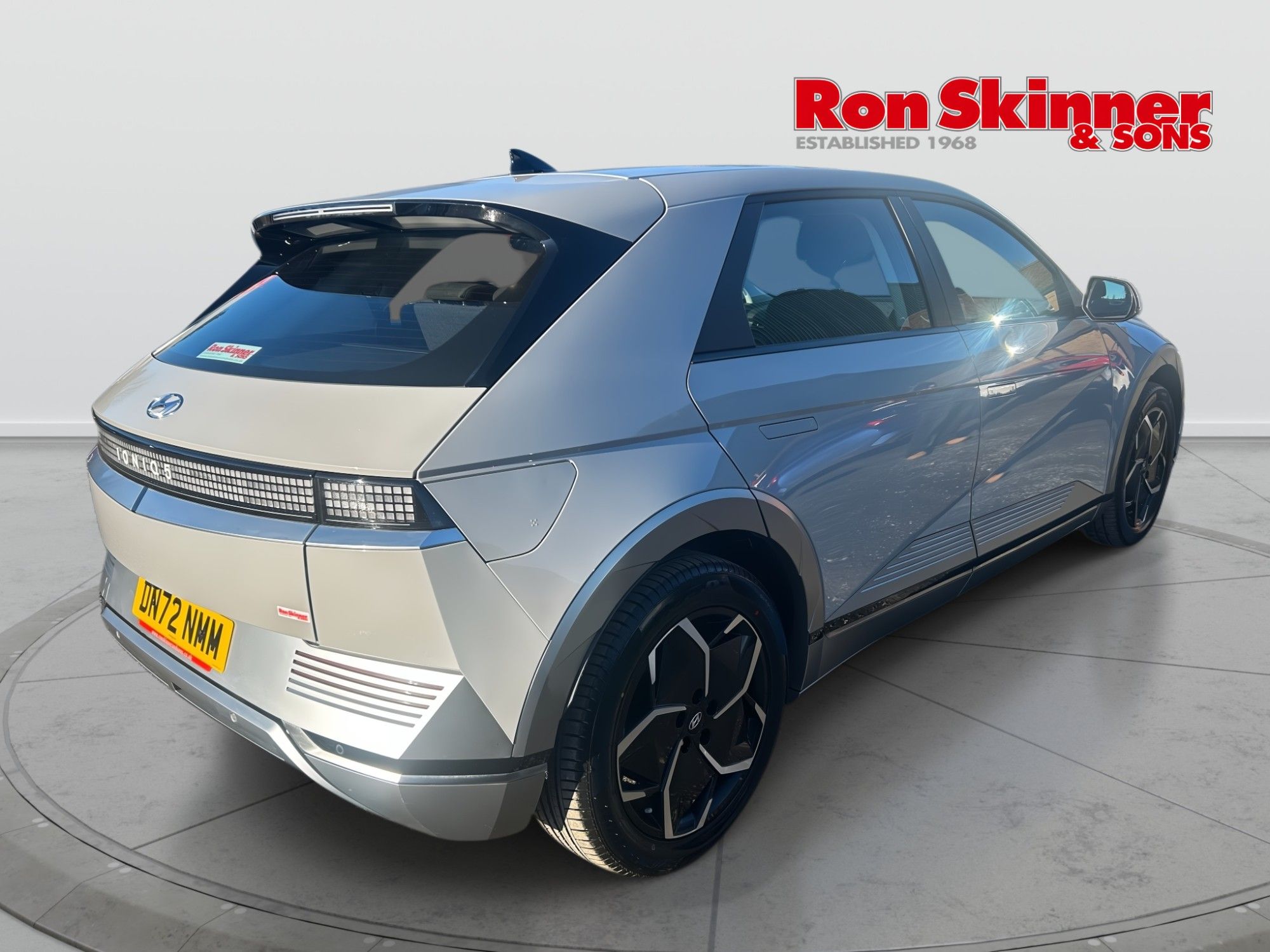 USED 2022 72 HYUNDAI IONIQ 5 73kWh Premium Hatchback 5dr Electric Auto (215bhp) 