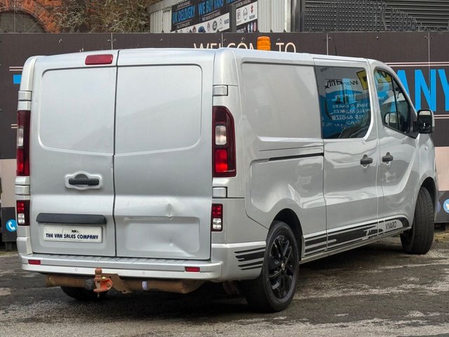 2019 VAUXHALL VIVARO - Photo 7
