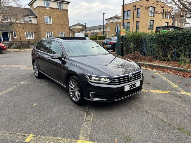 2017 VOLKSWAGEN PASSAT