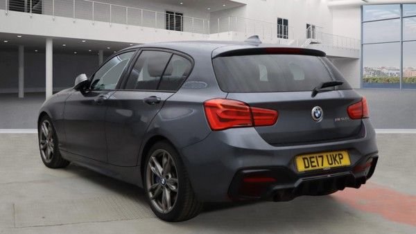 2017 BMW 1 SERIES - Photo 2