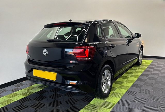 2018 VOLKSWAGEN POLO - Photo 2