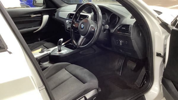 2017 BMW 1 SERIES - Photo 5