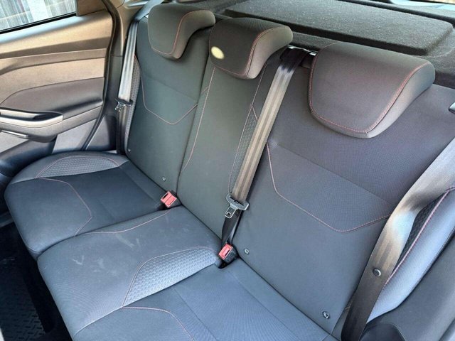 2018 Ford Focus - Photo 11