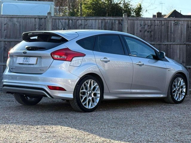2018 Ford Focus - Photo 3