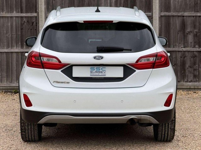 2018 Ford Fiesta - Photo 12