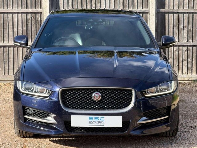 2017 Jaguar Xe - Photo 11