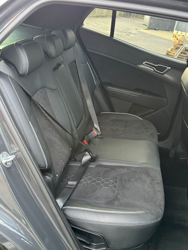 2024 KIA SPORTAGE 1.6 h T-GDi GT-Line SUV 5dr Petrol Hybrid Auto Euro 6 (s/s) (207 bhp) - Photo 9