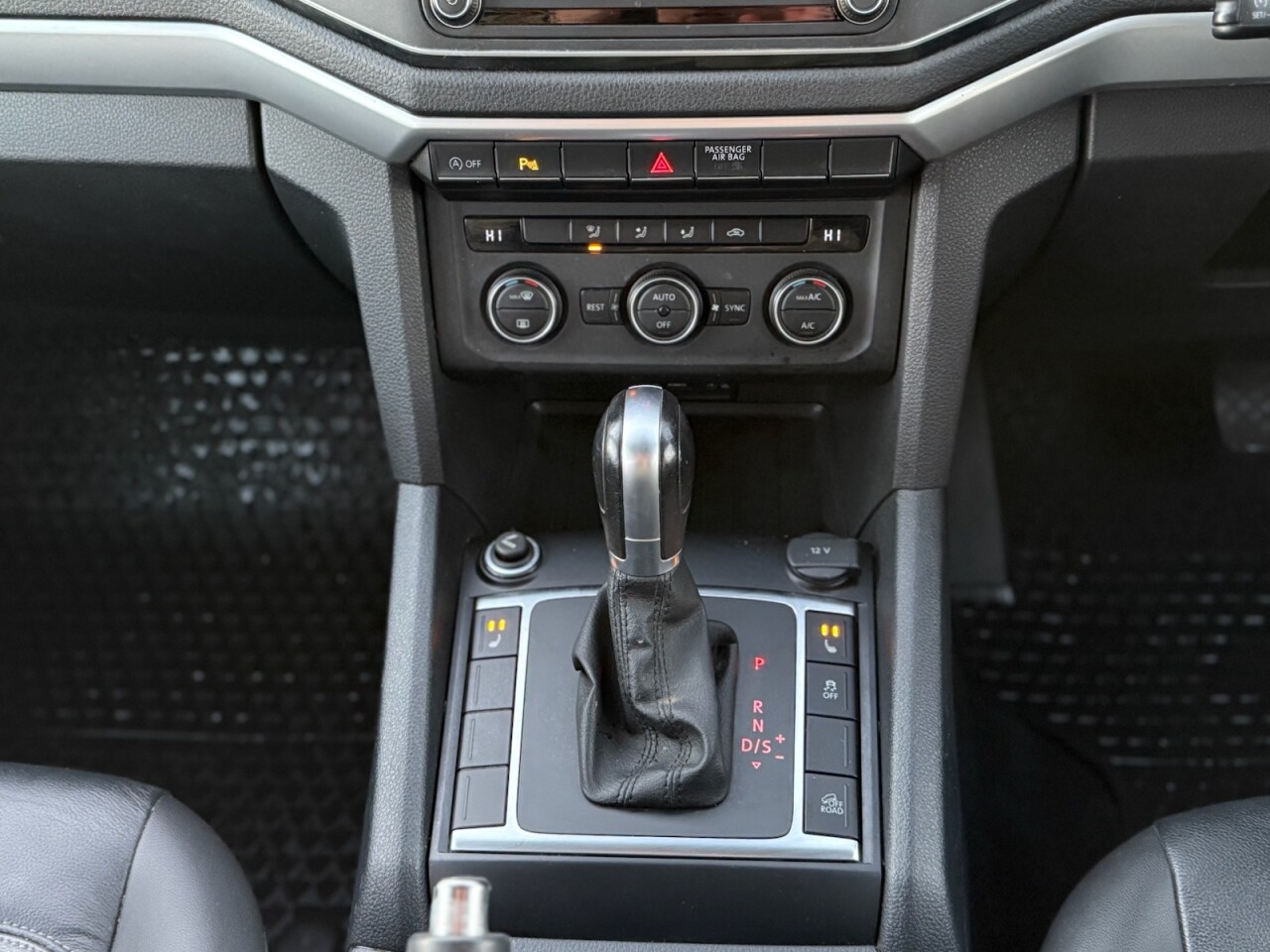 2019 68 VOLKSWAGEN AMAROK
