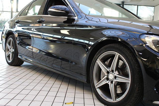 2015 MERCEDES-BENZ C-CLASS 2.1 C250 BlueTEC AMG Line Saloon 4dr Diesel G-Tronic+ Euro 6 (s/s) (204 ps) - Photo 11