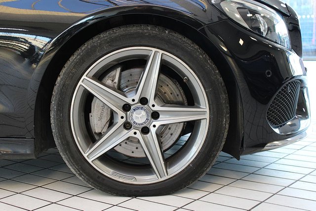 2015 MERCEDES-BENZ C-CLASS 2.1 C250 BlueTEC AMG Line Saloon 4dr Diesel G-Tronic+ Euro 6 (s/s) (204 ps) - Photo 12