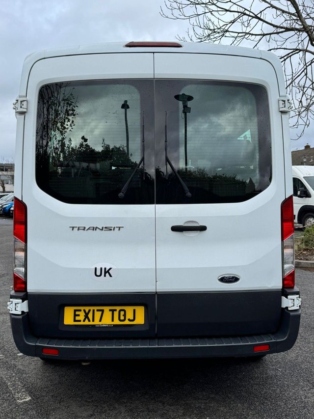 2017 FORD TRANSIT 2.2 TDCi 410 HDT Minibus 5dr Diesel Manual L3 H2 (15 seats) (196 g/km, 123 bhp) - Photo 5
