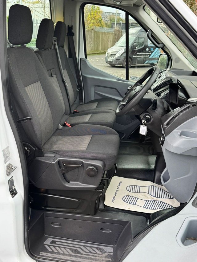 2017 FORD TRANSIT 2.2 TDCi 410 HDT Minibus 5dr Diesel Manual L3 H2 (15 seats) (196 g/km, 123 bhp) - Photo 11