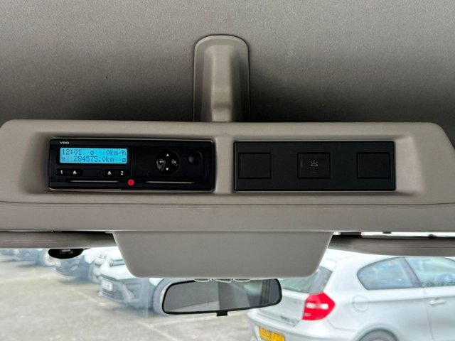 2017 FORD TRANSIT 2.2 TDCi 410 HDT Minibus 5dr Diesel Manual L3 H2 (15 seats) (196 g/km, 123 bhp) - Photo 12