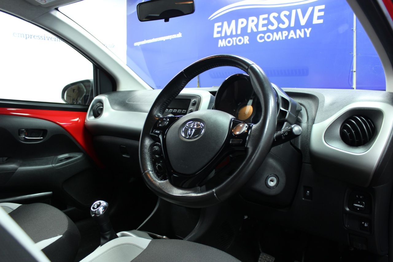 2017 17 TOYOTA AYGO