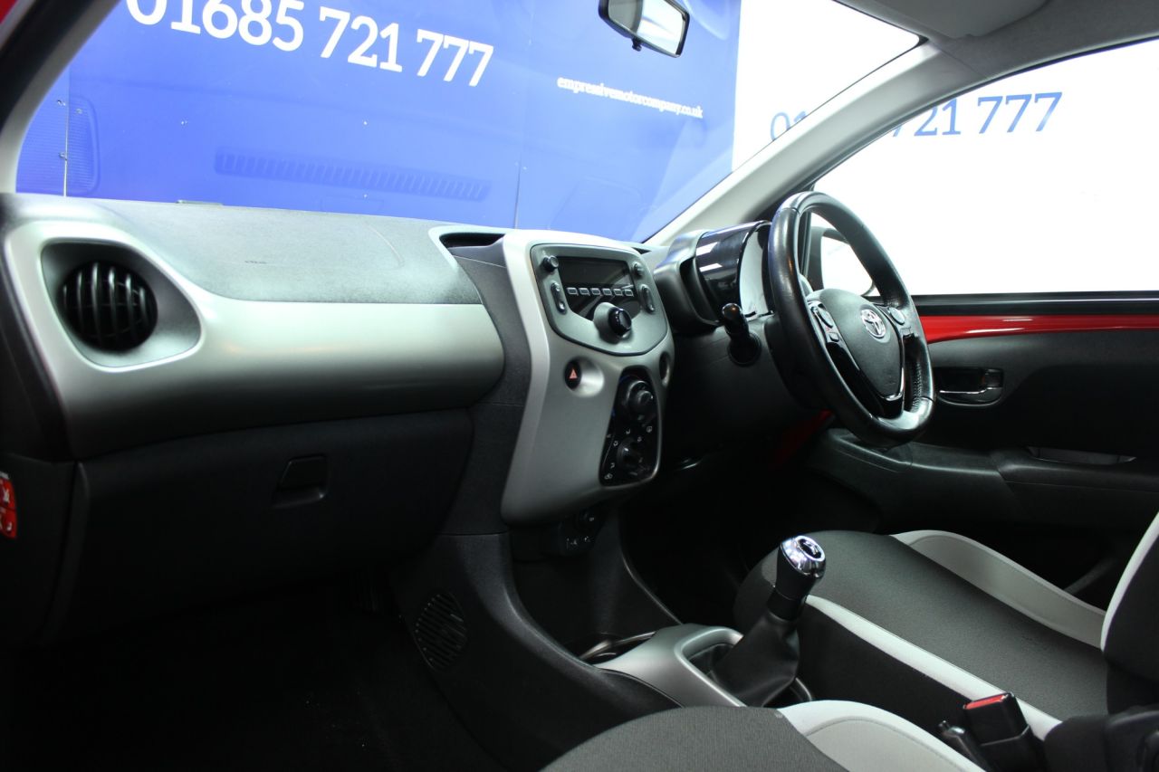 2017 17 TOYOTA AYGO