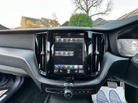 USED 2018 68 VOLVO XC60 2.0h T8 Twin Engine 10.4kWh R-Design Auto AWD Euro 6 (s/s) 5dr FSH+ New ERAD+CAM BELT+1 owner