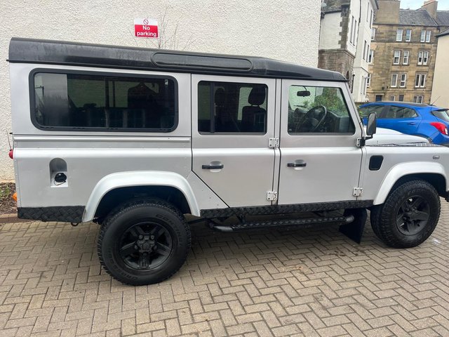 View our LAND ROVER DEFENDER 110