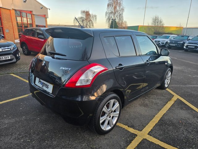 2013 SUZUKI SWIFT - Photo 10
