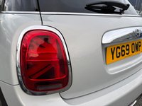 USED 2019 69 MINI HATCH 1.5 Cooper Exclusive Hatchback 5dr Petrol Steptronic Euro 6 (s/s) (136 ps) 