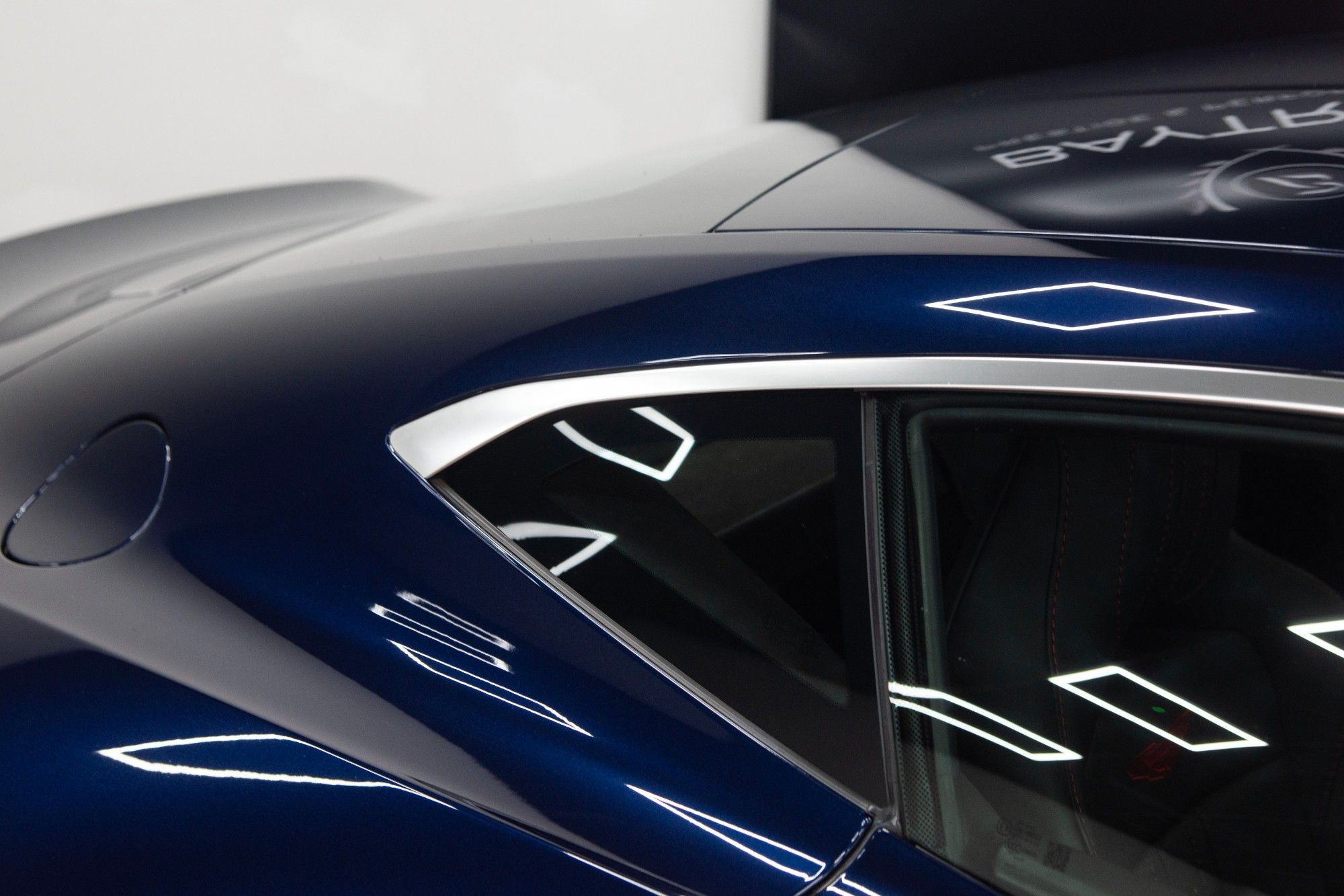 USED 2019 69 ASTON MARTIN VANTAGE 4.0 V8  