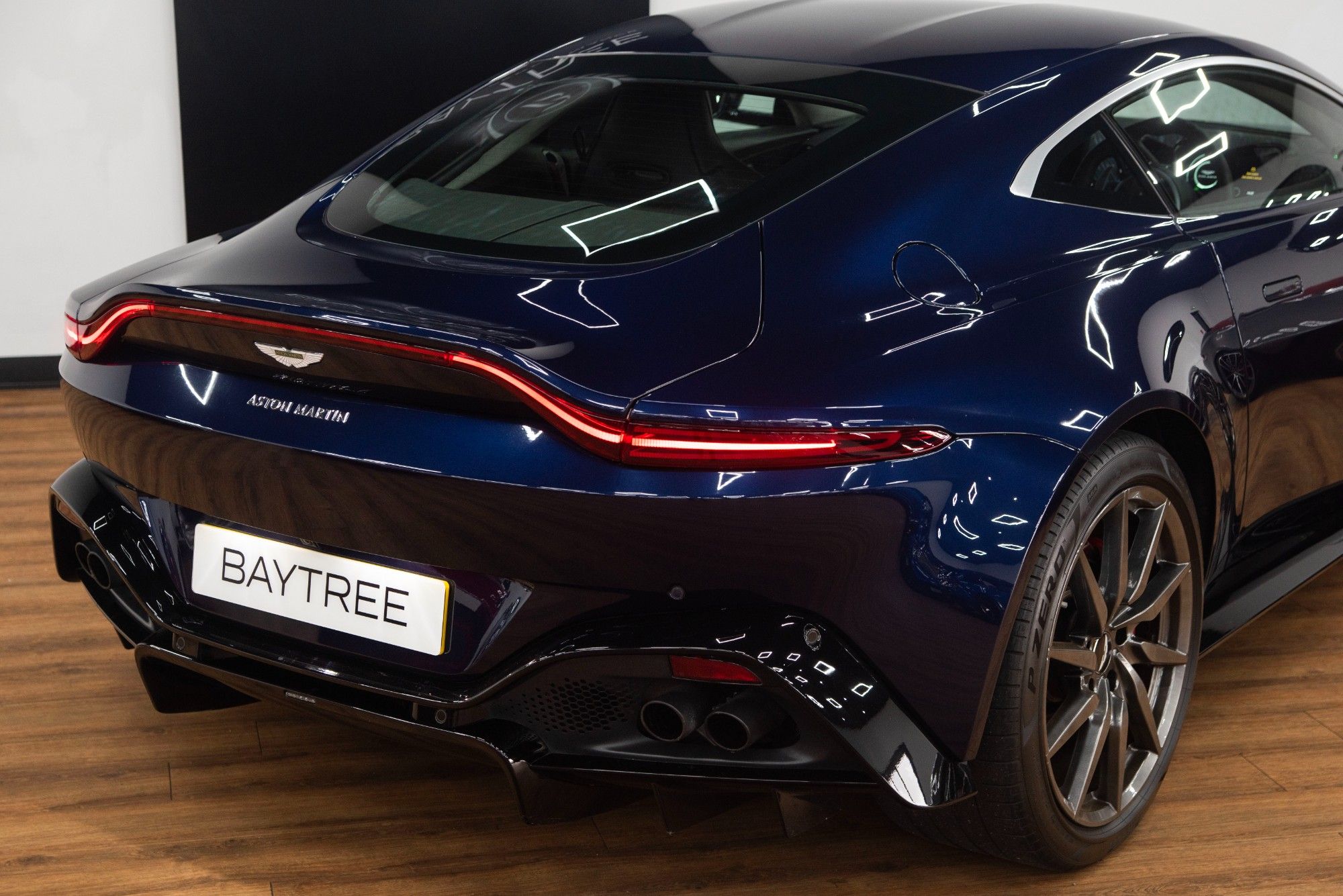 USED 2019 69 ASTON MARTIN VANTAGE 4.0 V8  