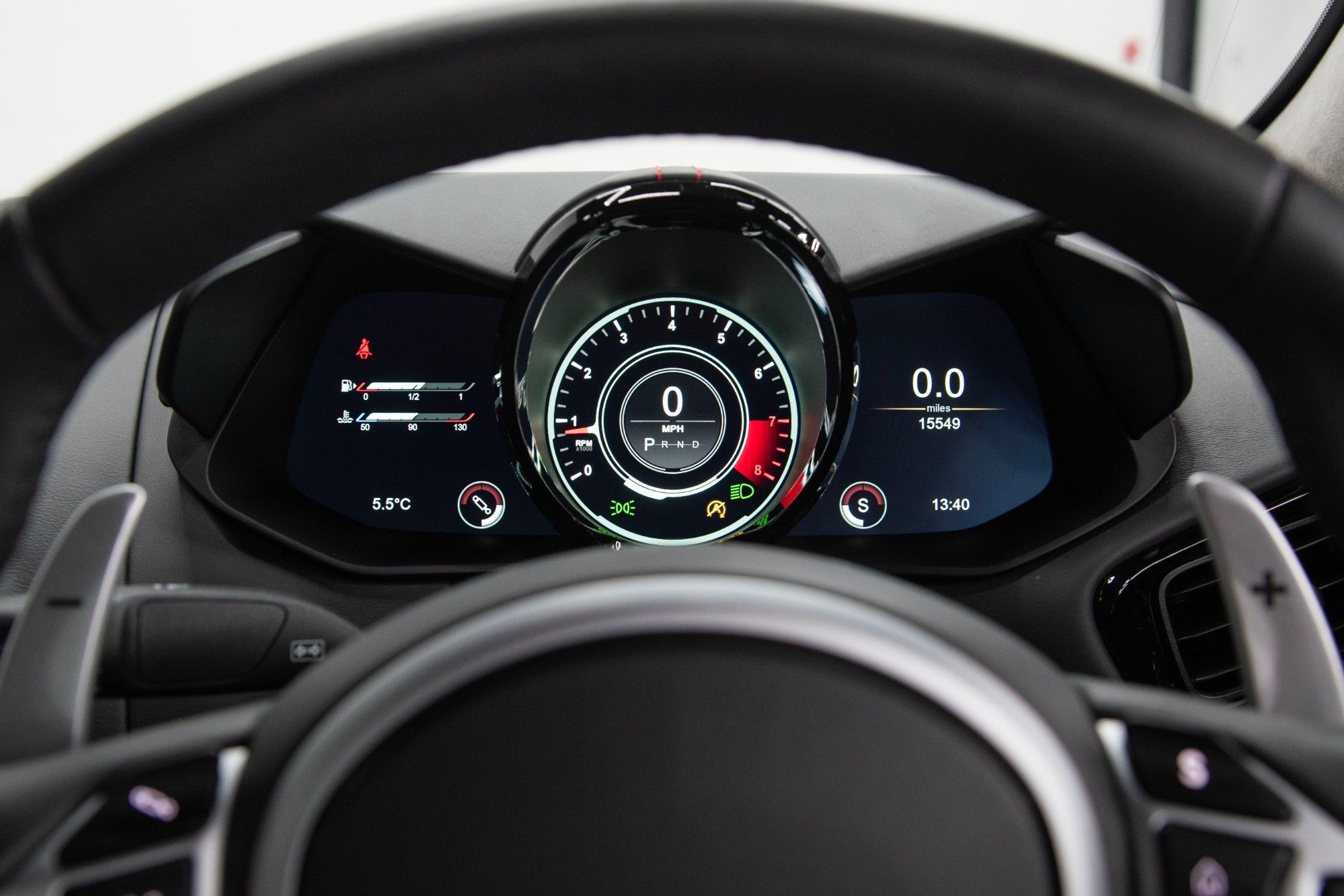 USED 2019 69 ASTON MARTIN VANTAGE 4.0 V8  