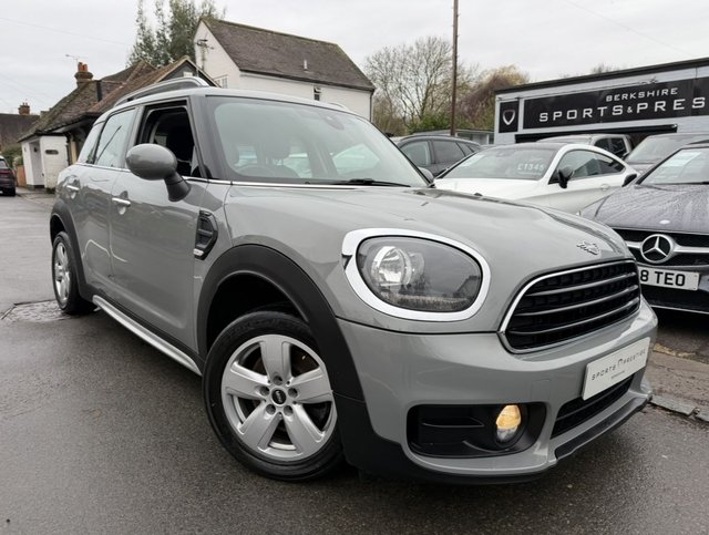 View our MINI COUNTRYMAN