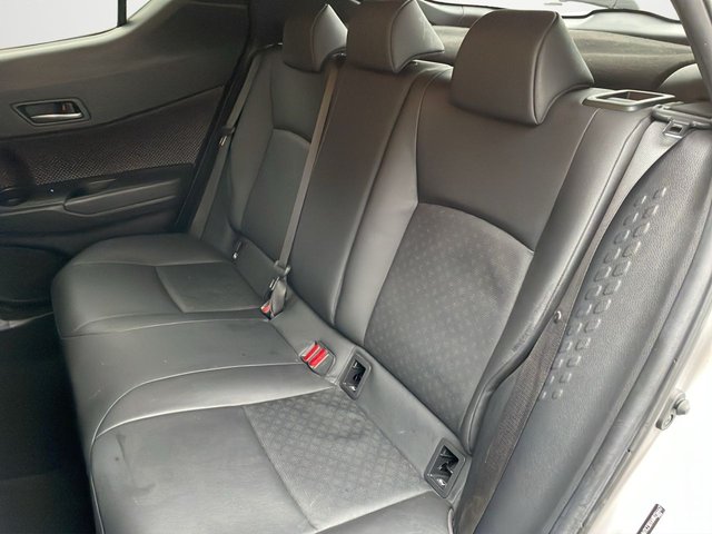 2018 TOYOTA C-HR 1.8 VVT-h Excel SUV 5dr Petrol Hybrid CVT Euro 6 (s/s) (122 ps) - Photo 12