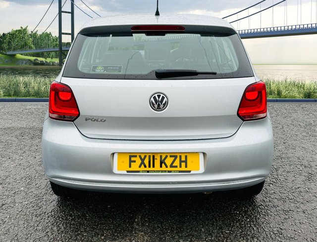 2011 VOLKSWAGEN POLO - Photo 5