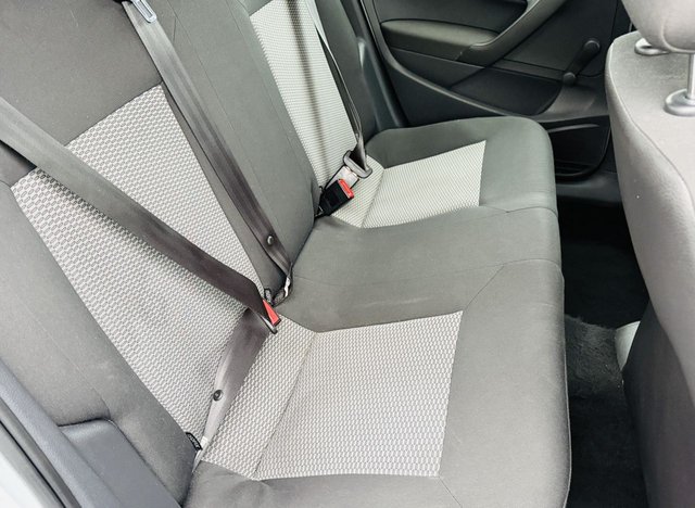 2011 VOLKSWAGEN POLO - Photo 12