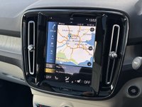 USED 2020 70 VOLVO XC40 2.0 B4 MHEV Inscription Pro SUV 5dr Petrol Hybrid Auto Euro 6 (s/s) (197 ps) Panoramic | Lounge Pack