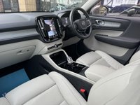 USED 2020 70 VOLVO XC40 2.0 B4 MHEV Inscription Pro SUV 5dr Petrol Hybrid Auto Euro 6 (s/s) (197 ps) Panoramic | Lounge Pack