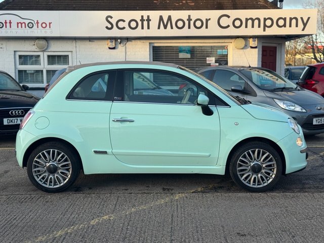 2015 FIAT 500C - Photo 8