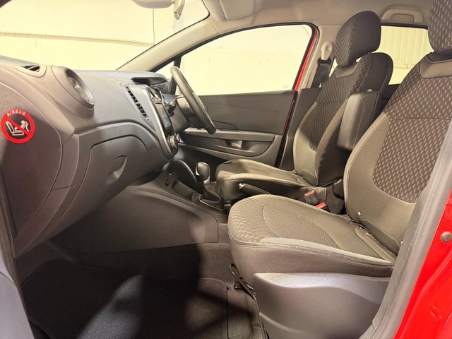 2017 RENAULT CAPTUR - Photo 4