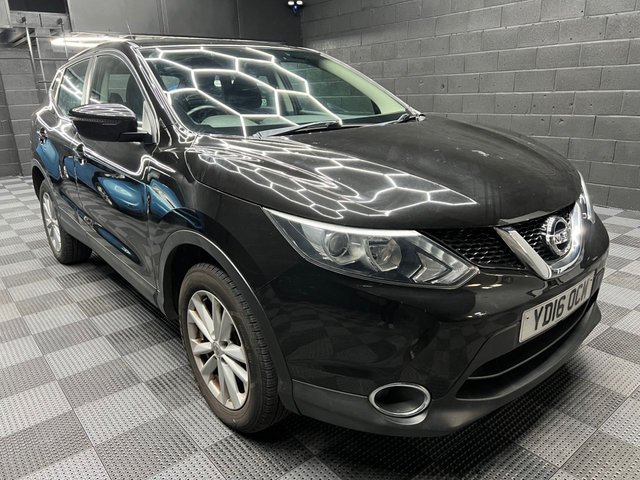 View our NISSAN QASHQAI