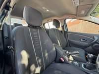 USED 2014 14 RENAULT MEGANE 1.6 VVT Dynamique TomTom Hatchback 5dr Petrol Manual Euro 5 (110 ps) 